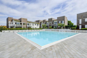 Near Lake APT con Piscina